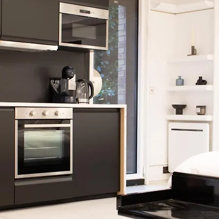 Appartement Black & White & - Sauna & Jacuzzi *